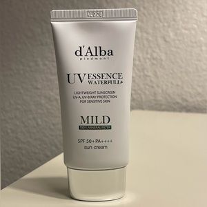 d'Alba Waterfull Mild Sunscreen